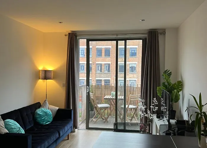 Modern Cozy 1 Bedroom London Apartment